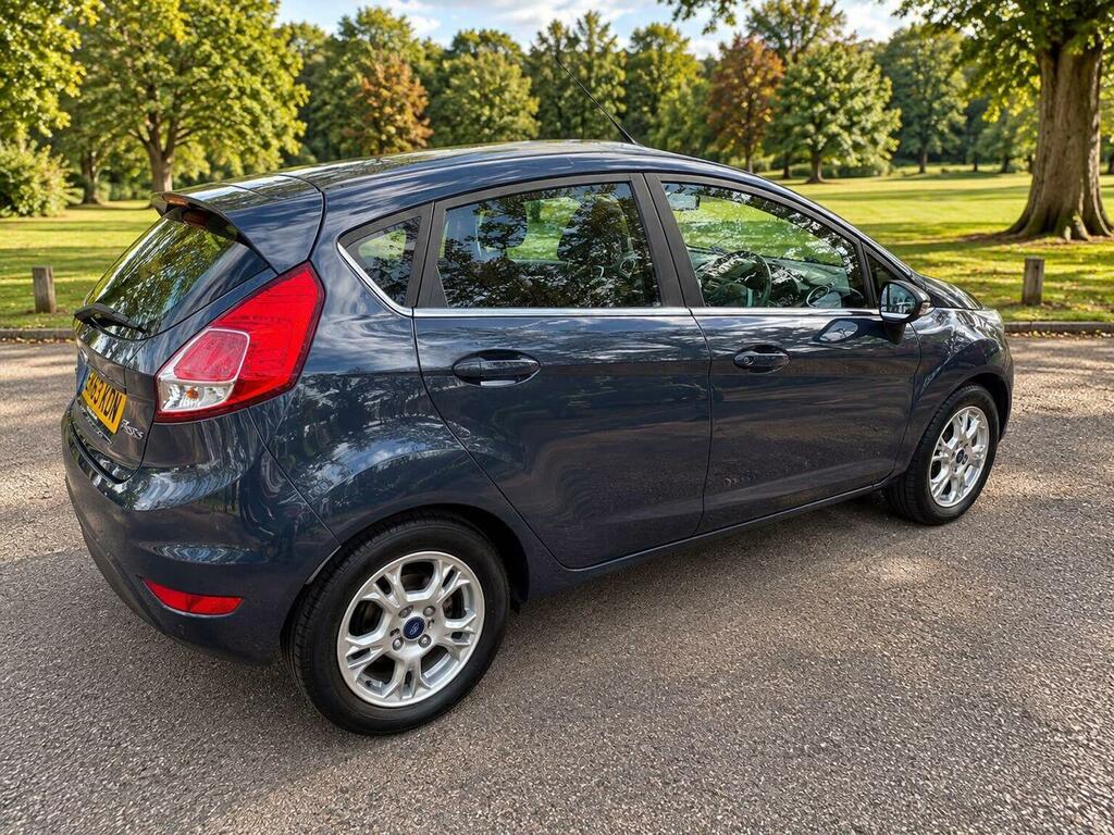 Ford Fiesta Hatchback 1.6 Tdci Econetic Titanium Euro 5 Ss Grey #4
