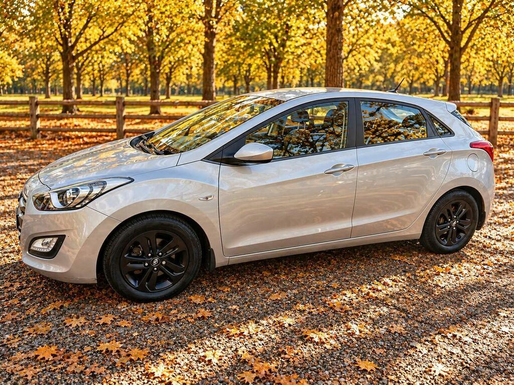 Hyundai I30 Hatchback 1.4 Blue Drive Se Euro 6 Ss 2015 Silver #4
