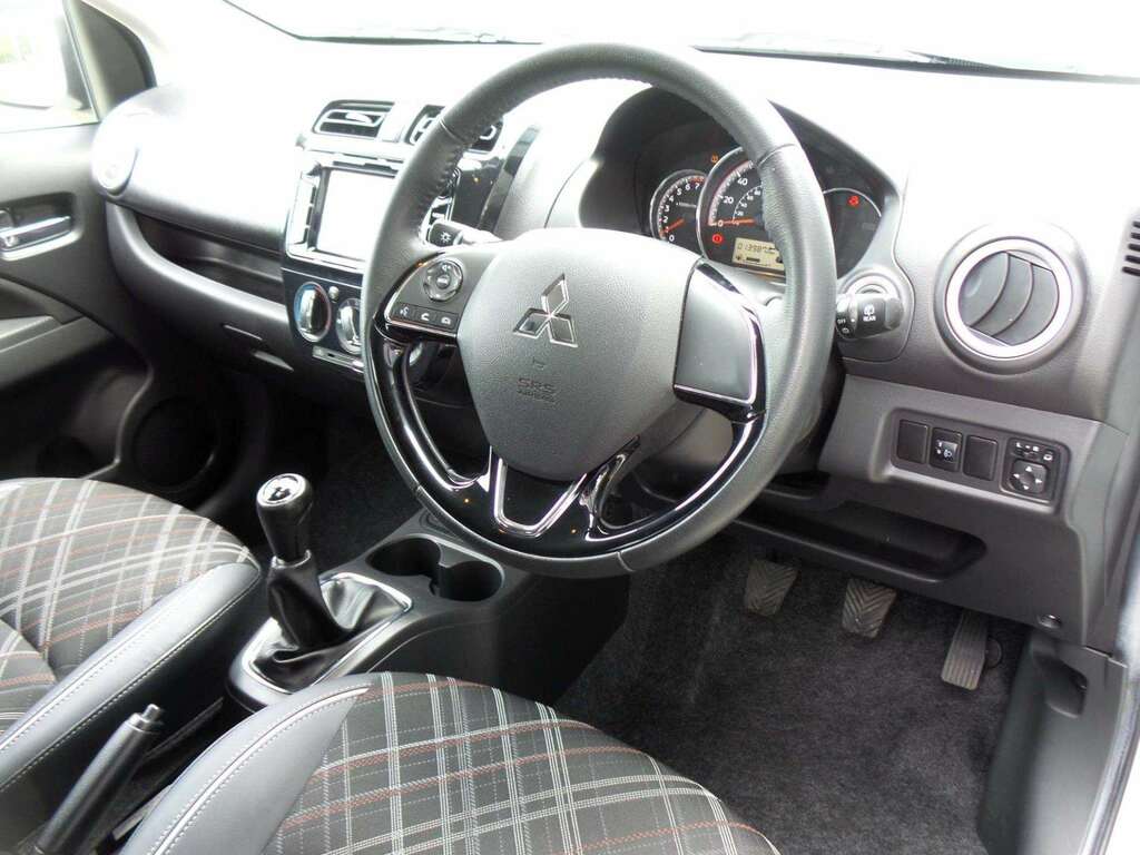 Mitsubishi Mirage Design White #4
