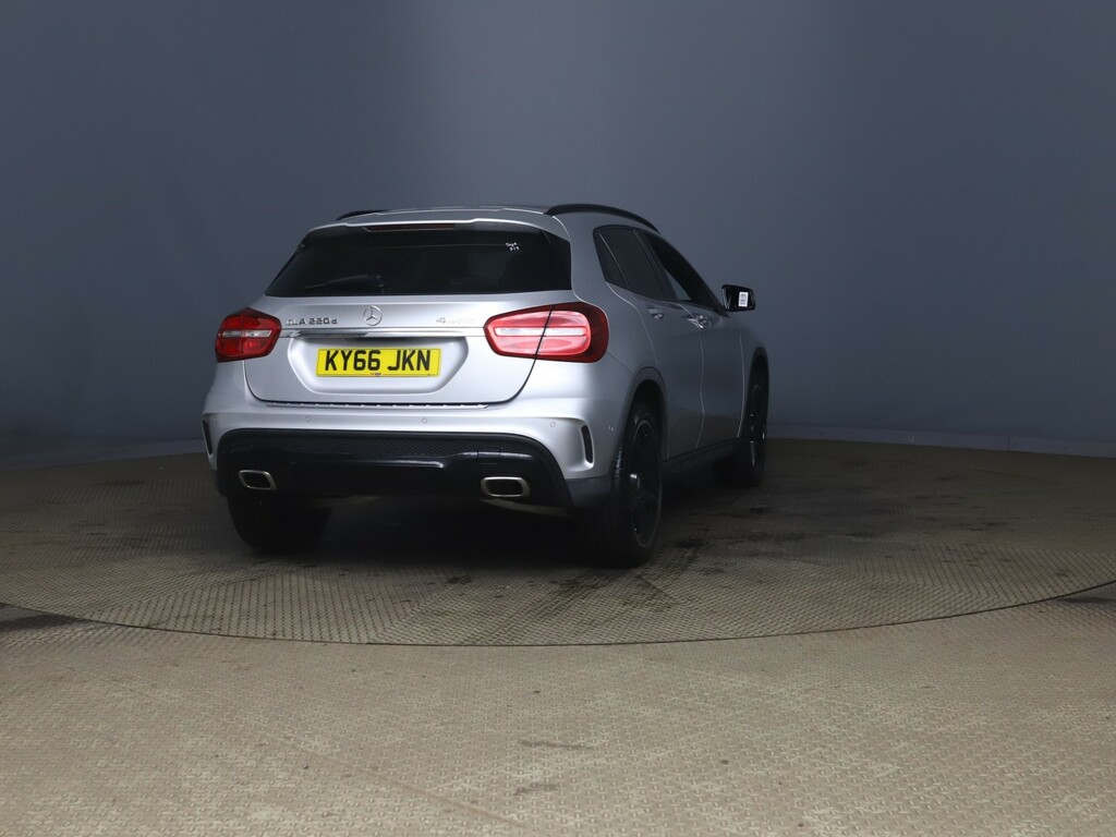 Mercedes-Benz GLA Class Suv 2.1 Gla220d Amg Line Premium Plus 201666 Silver #5