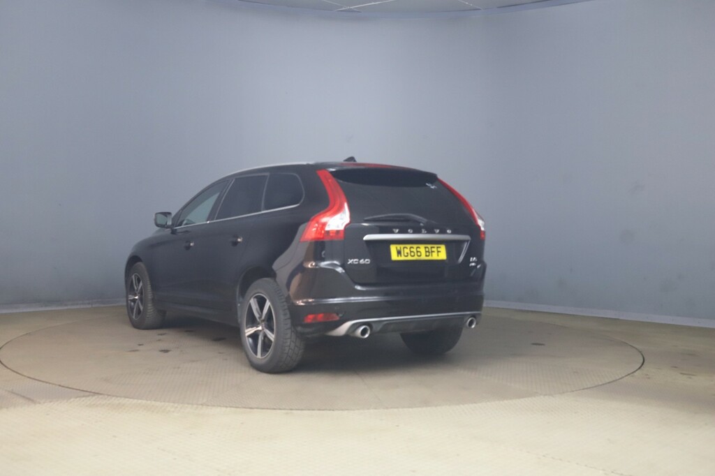 Volvo XC60 2.4 R-design Lux Nav D5 Awd Black #4