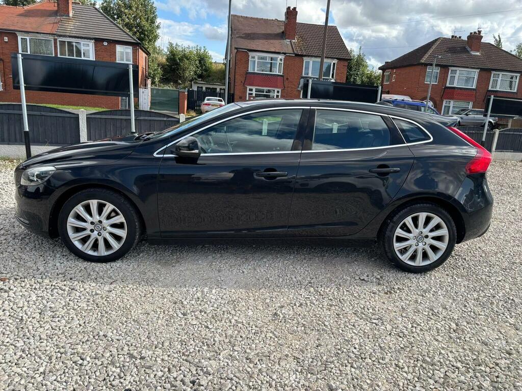 Volvo V40 2.0 D4 Se Lux Nav Euro 6 Ss Black #4