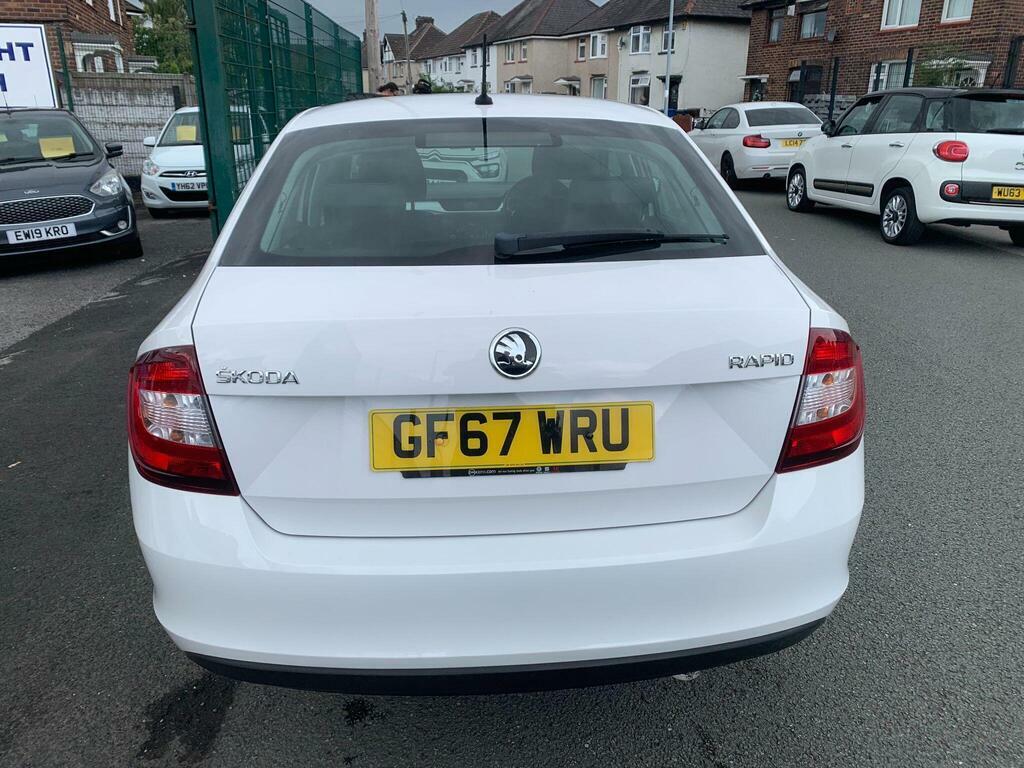 Skoda Rapid 1.6L Se Sport Black #8