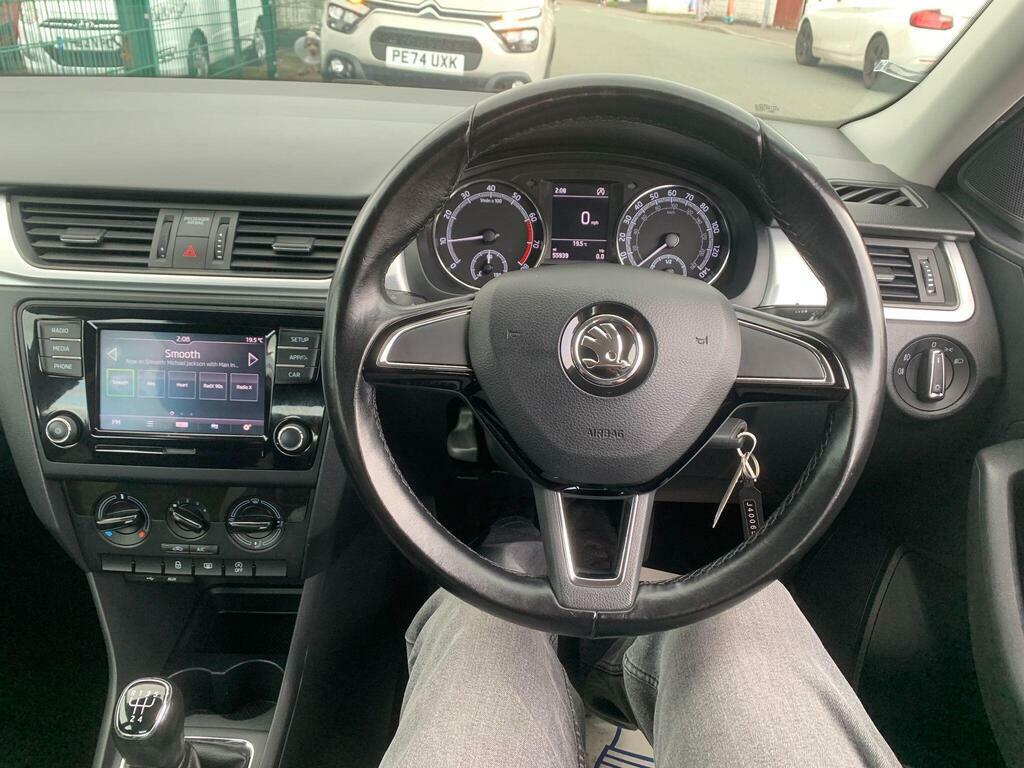 Skoda Rapid 1.6L Se Sport Black #18