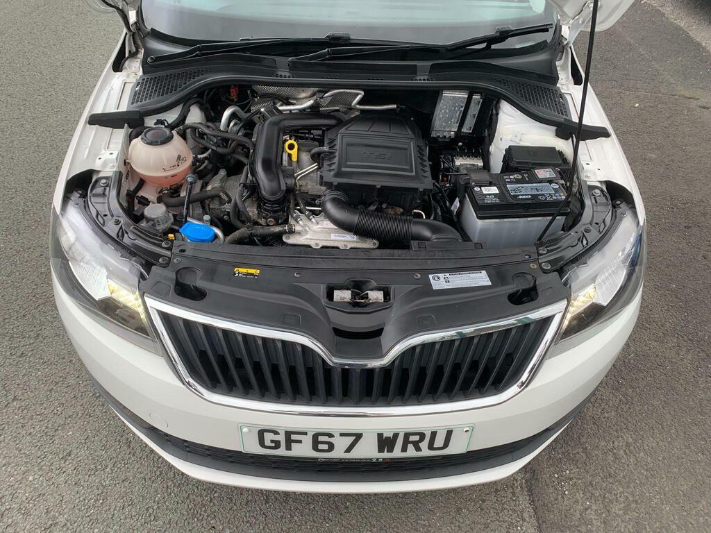 Skoda Rapid 1.6L Se Sport Black #30