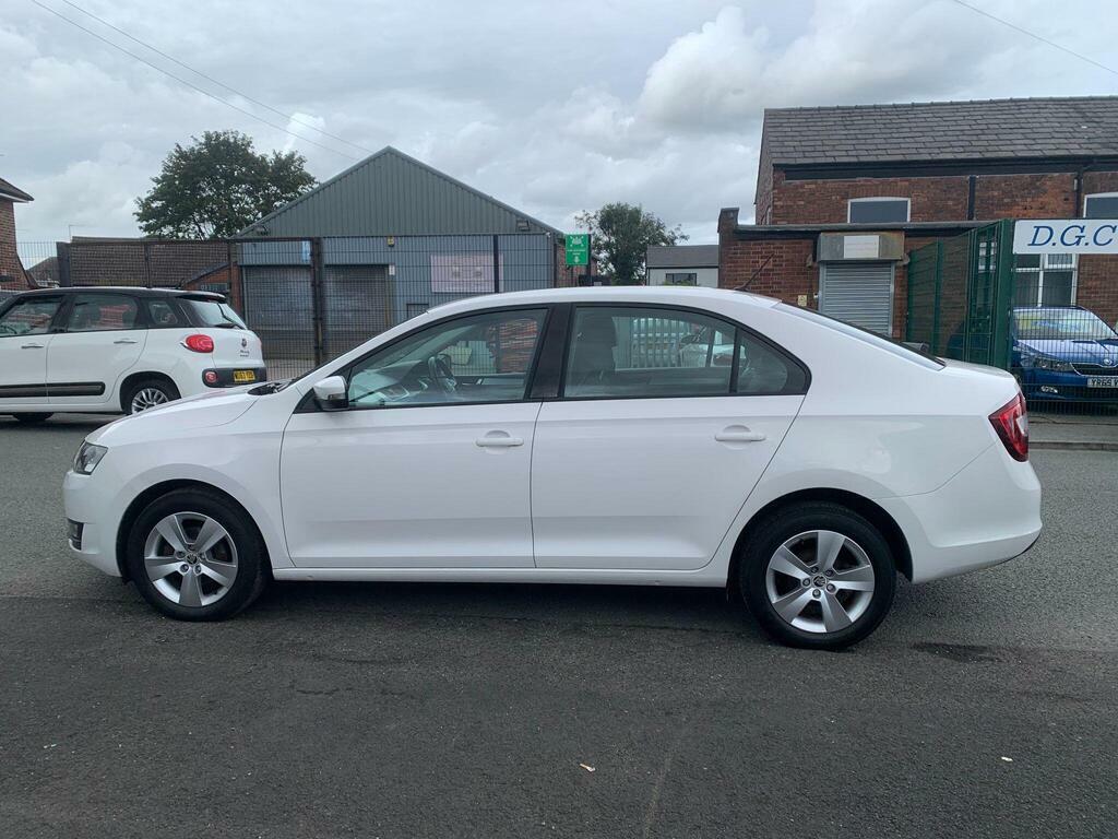 Skoda Rapid 1.6L Se Sport Black #7