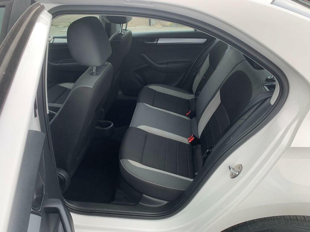 Skoda Rapid 1.6L Se Sport Black #16