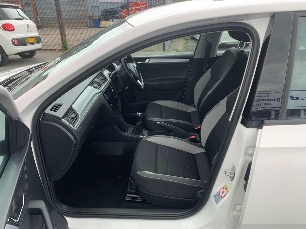 Skoda Rapid 1.6L Se Sport Black #13