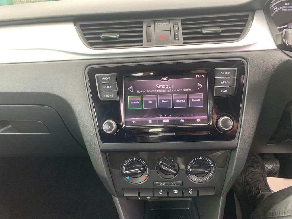 Skoda Rapid 1.6L Se Sport Black #21
