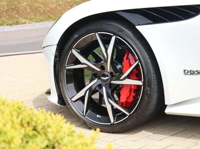 Aston Martin DBS V12 Biturbo Superleggera Euro 6 White #4