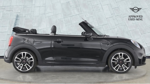 Mini Convertible Cooper Sport Steptronic Euro 6 2-Door Black #3
