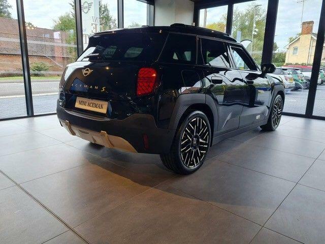 Mini Aceman Se 54.2Kwh Exclusive 5-Door Black #3