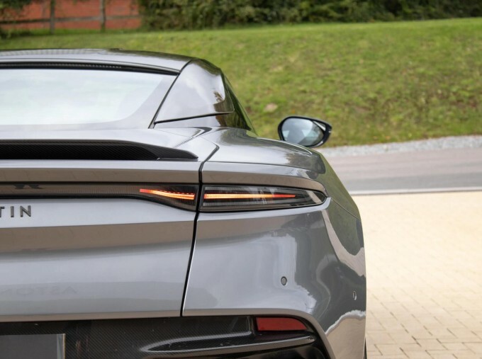 Aston Martin DBS 2019 Aston Martin Dbs Superleggera  #32