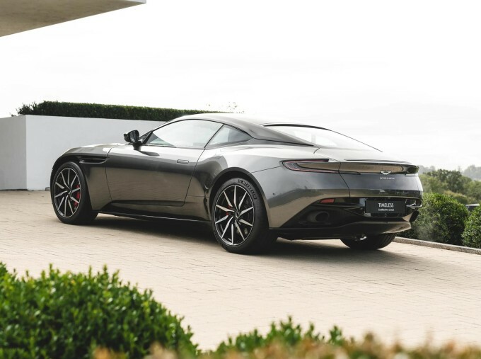 Aston Martin DB11 4.0 V8 Euro 6 2-Door Silver #2