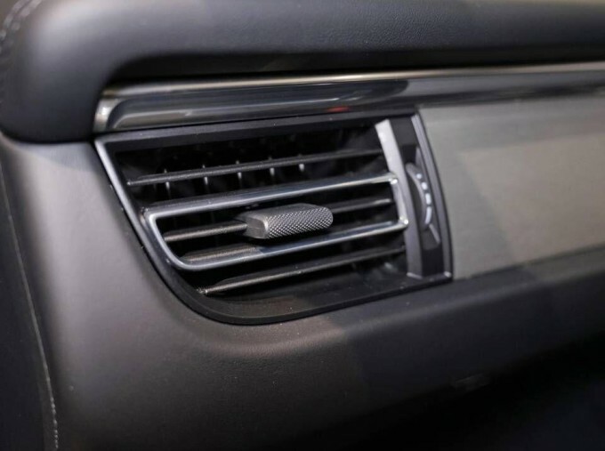 Porsche Macan 470Kw Turbo 100Kwh Black #33