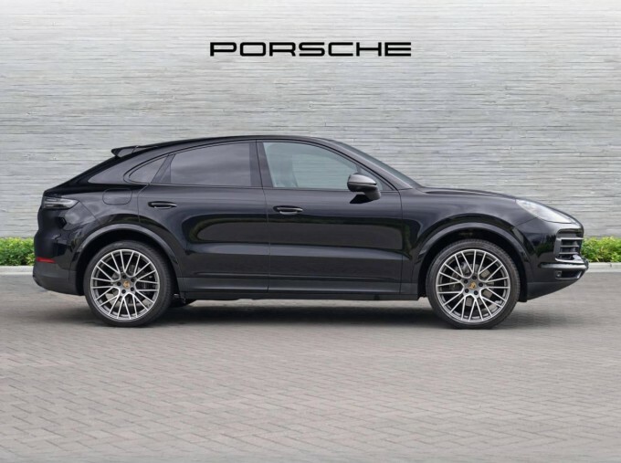 Porsche Cayenne 3.0T V6 Tiptronics 4Wd Euro 6 5-Door Black #3