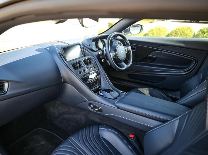 Aston Martin DB11 V8 Volante Touchtronic 2020 Silver #37