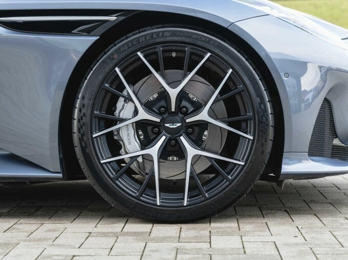 Aston Martin DB12 V8 Euro 6 Blue #4