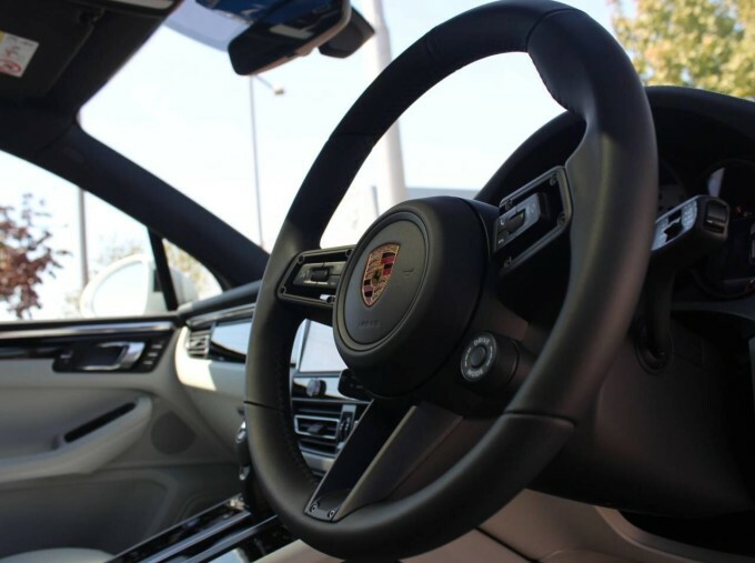 Porsche Macan Macan Suv White #5