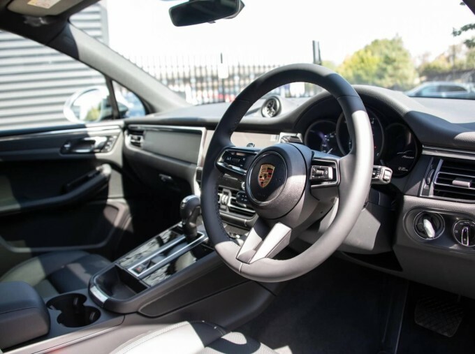Porsche Macan Macan Suv Silver #4