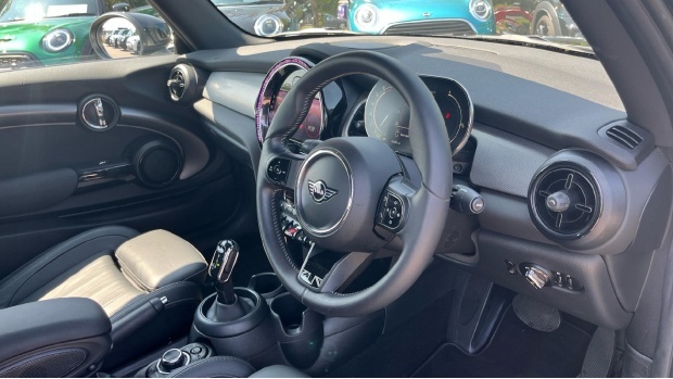 Mini Convertible Cooper Exclusive Steptronic Euro 6 Black #6