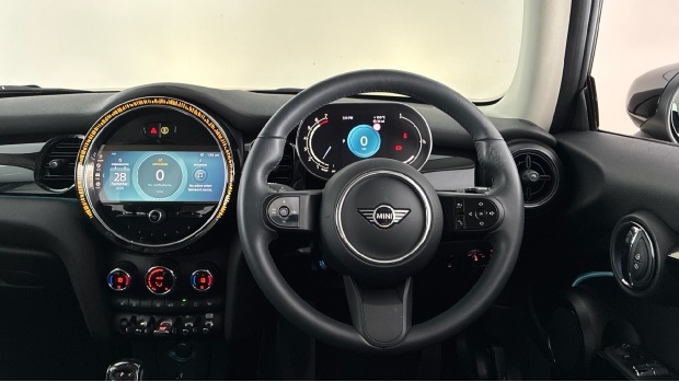 Mini Hatch Cooper Classic Steptronic Euro 6 Black #5