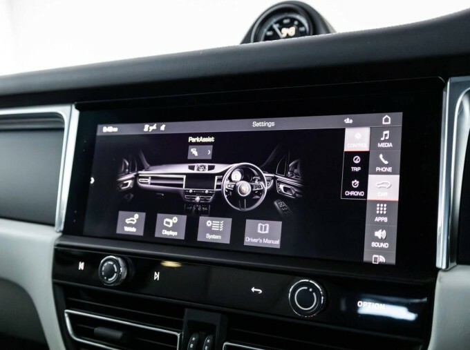 Porsche Macan Suv 5dr Electric Auto Silver #30