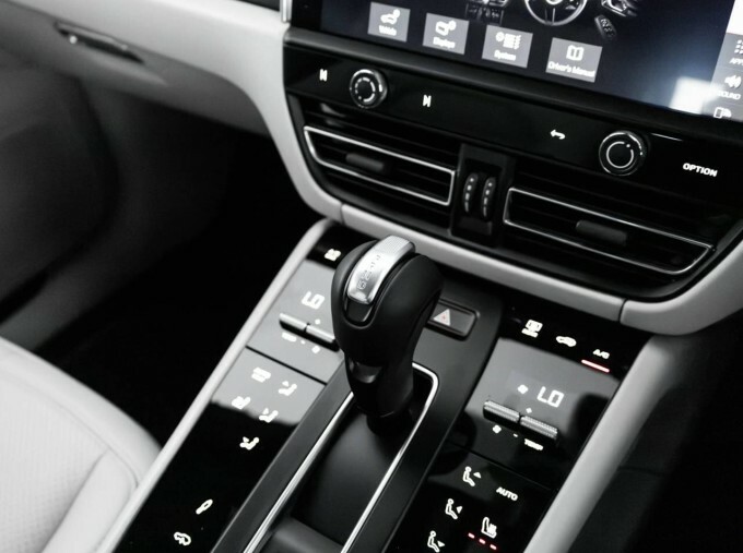 Porsche Macan Suv 5dr Electric Auto Silver #32
