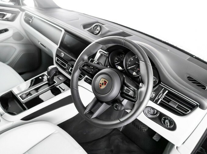 Porsche Macan Suv 5dr Electric Auto Silver #53