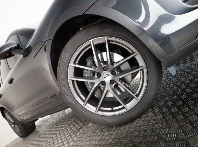 Porsche Macan Suv 5dr Electric Auto Silver #49
