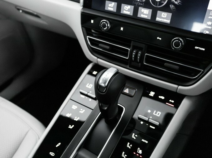 Porsche Macan Suv 5dr Electric Auto Silver #57