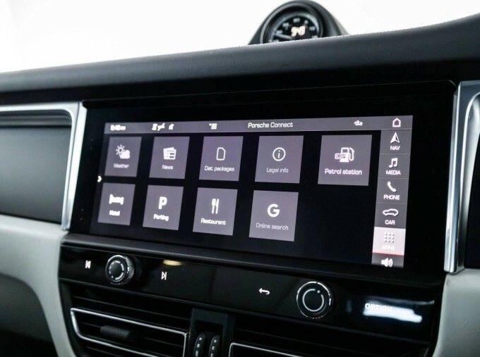 Porsche Macan Suv 5dr Electric Auto Silver #27