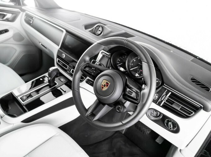 Porsche Macan Suv 5dr Electric Auto Silver #15