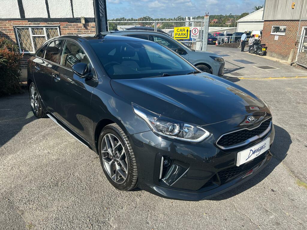 Kia Proceed 1.5 T-gdi Gt-line Shooting Brake Black