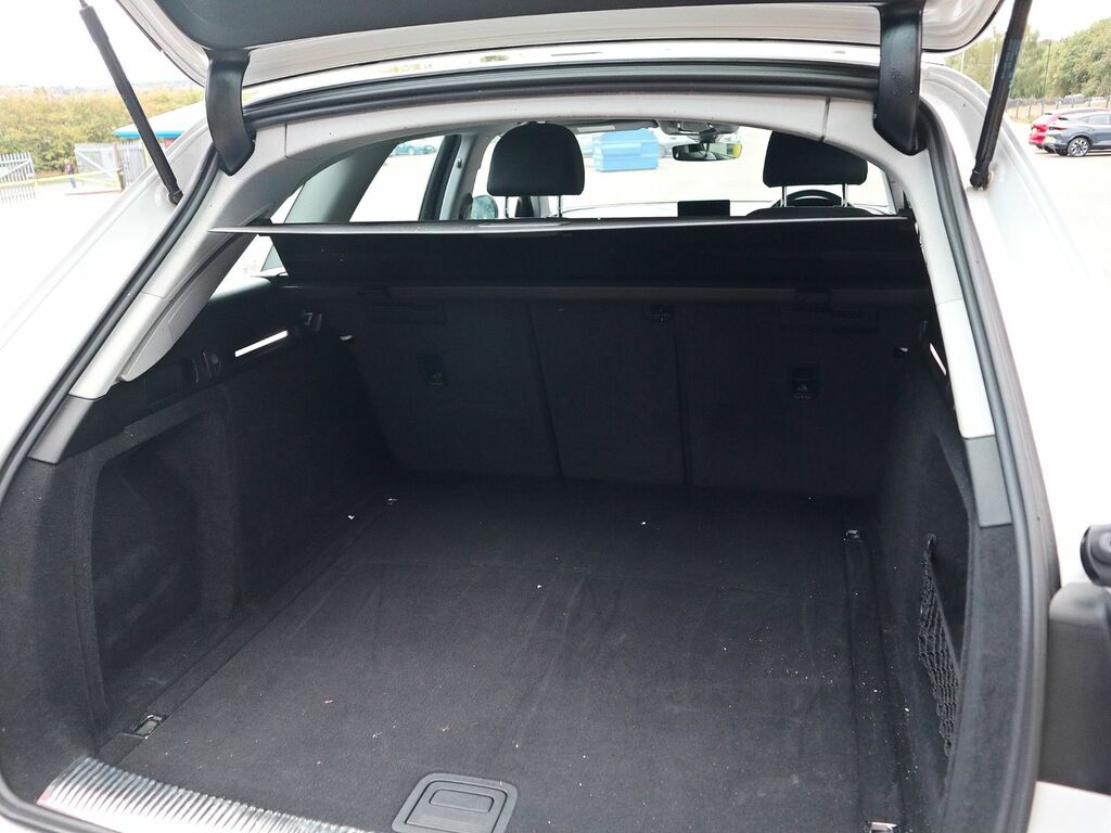 Audi A4 Avant 2.0 Avant Se Ultra Tdi White #5