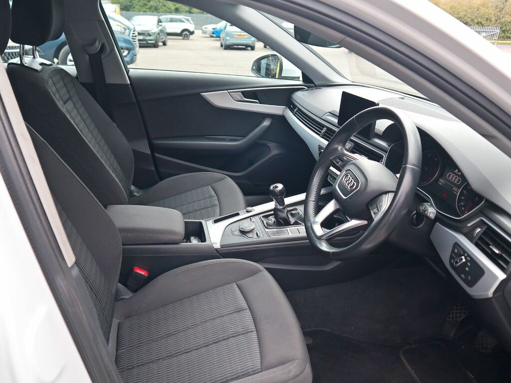 Audi A4 Avant 2.0 Avant Se Ultra Tdi White #3
