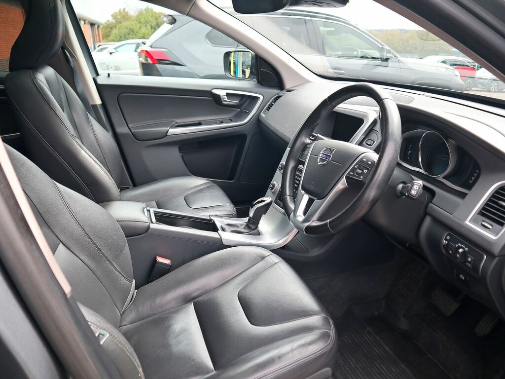 Volvo XC60 2.4 Se Lux Nav D5 Awd Grey #3