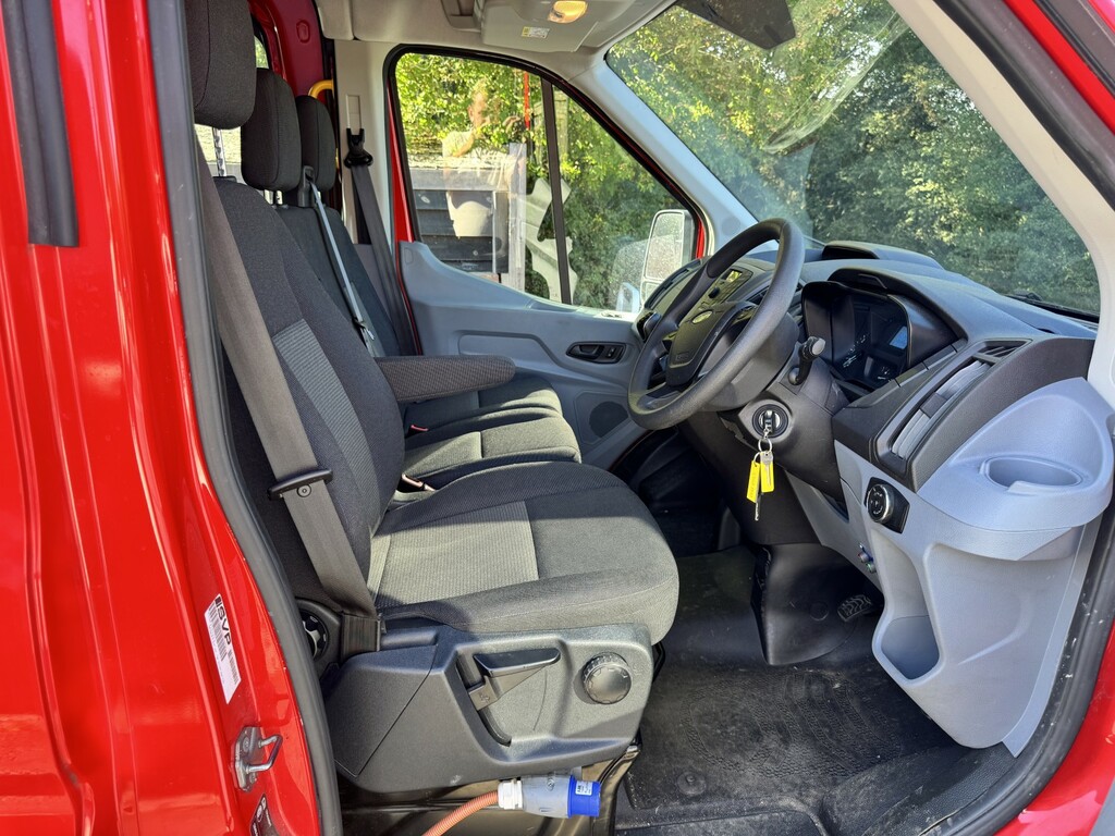 Ford Transit Custom Combi Van 2.0 350 Ecoblue 201868 Red #4