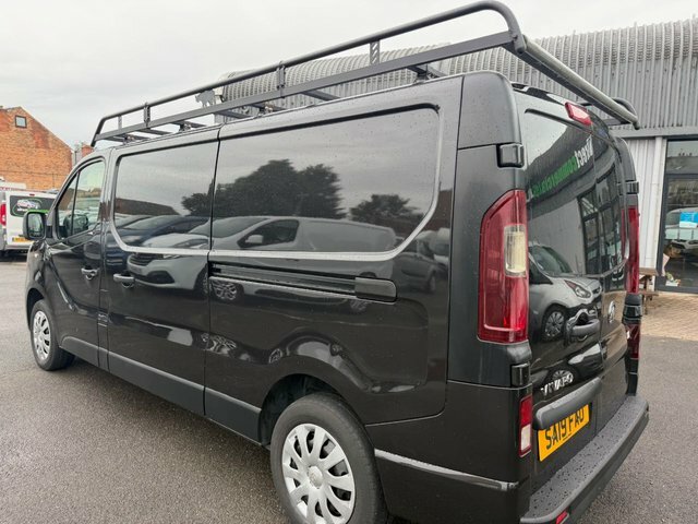 Vauxhall Vivaro 1.6 Cdti 2900 Sportive Black #3
