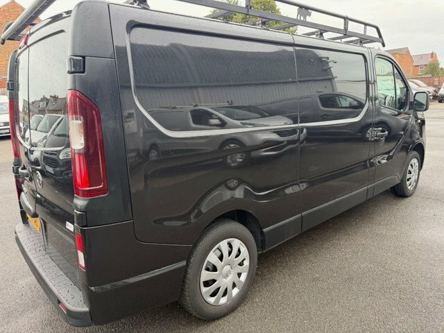 Vauxhall Vivaro 1.6 Cdti 2900 Sportive Black #4