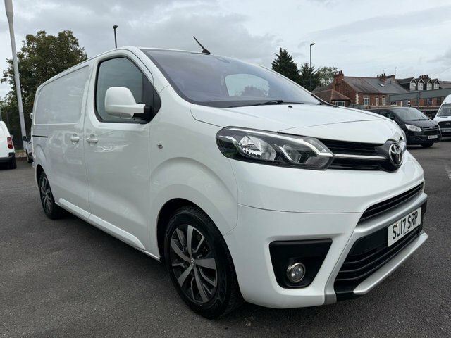 Toyota PROACE 1.6D Comfort Medium Panel Van Mwb Euro 6 Ss 6Dr Silver #28