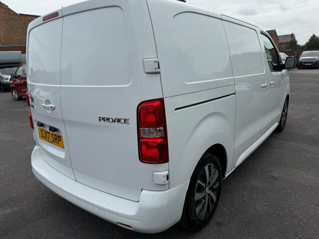 Toyota PROACE 1.6D Comfort Medium Panel Van Mwb Euro 6 Ss 6Dr Silver #22