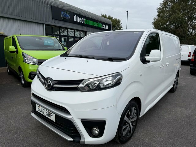 Toyota PROACE 1.6D Comfort Medium Panel Van Mwb Euro 6 Ss 6Dr Silver #24