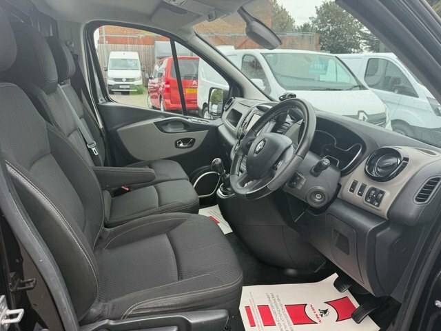 Renault Trafic Renualt Traffic Euro 6 Black #20