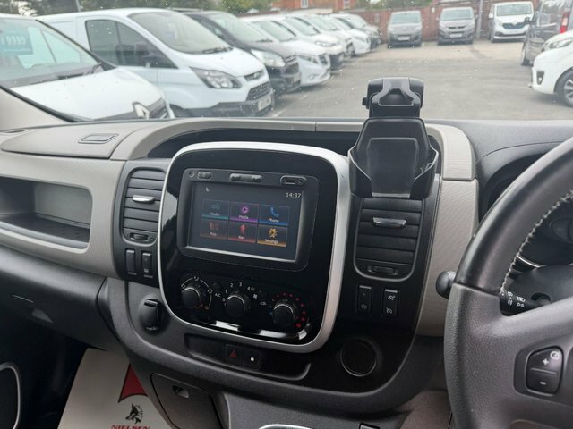 Renault Trafic Renualt Traffic Euro 6 Black #19