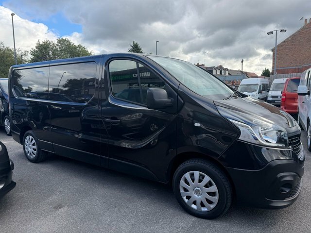 Renault Trafic 1.6 Sl27 Sport Nav Dci 120 Bhp White #23