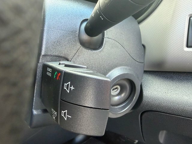 Renault Trafic 1.6 Sl27 Sport Nav Dci 120 Bhp White #14