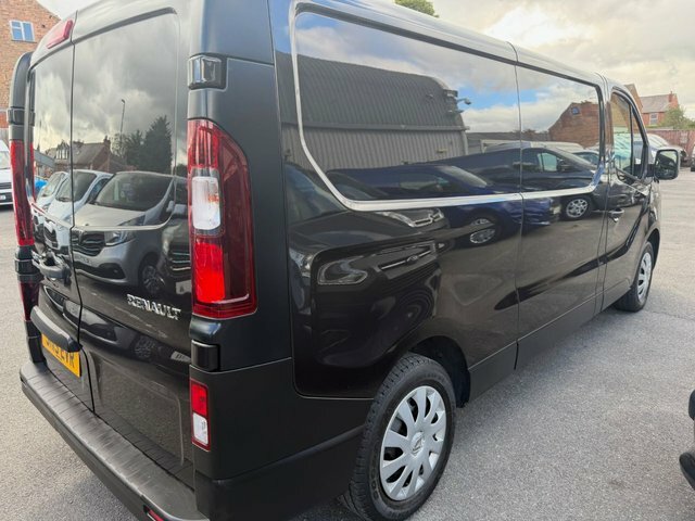 Renault Trafic 1.6 Dci 29 Business Black #5