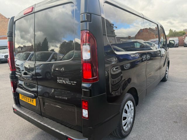 Renault Trafic 1.6 Sl27 Sport Nav Dci 120 Bhp White #29