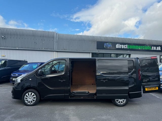 Renault Trafic 1.6 Dci 29 Business Black #3